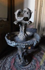 dars248 fountain, early 1900s, in cement, dimensions: h 165 cm, diam. 100